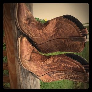 Laredo Cowgirl Boots Snip toe Size 8M